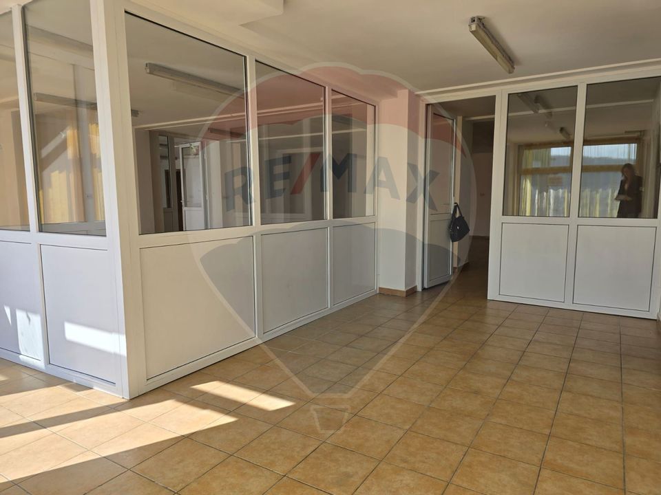 238sq.m Commercial Space for rent