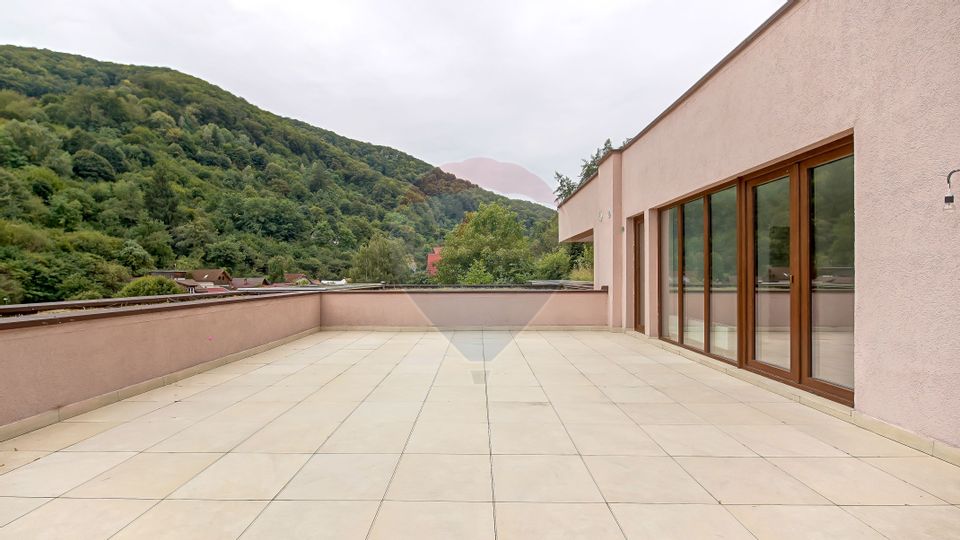 PENTHOUSE UNIC CU 168 MP UTILI SI 189 MP DE TERASE |SCHEII BRASOVULUI