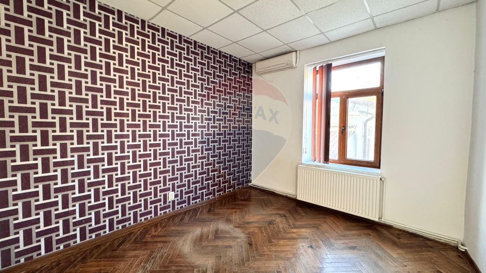 Vila de vanzare in zona peninsulara Constanta