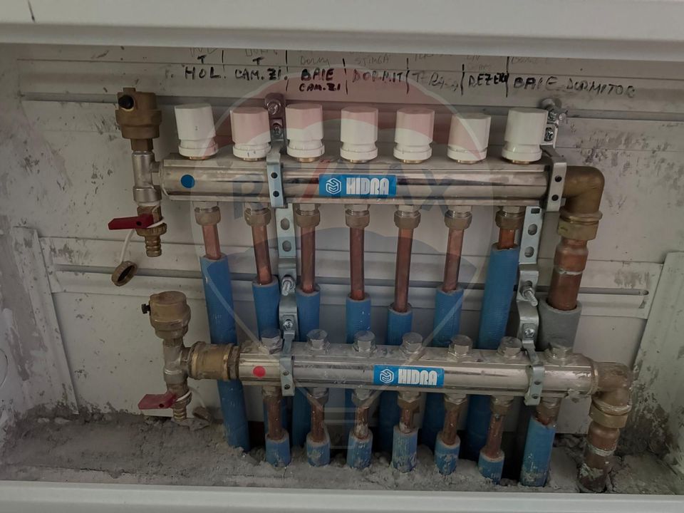 6 room House / Villa for sale, Darmanesti area