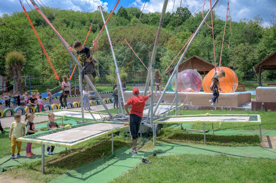 Parc de distractii cu Pensiune si Restaurant, in Arges, de vanzare