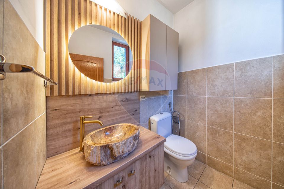 Vilă Moieciu, 375 mp util + teren 2.992 mp, View - Comision 0