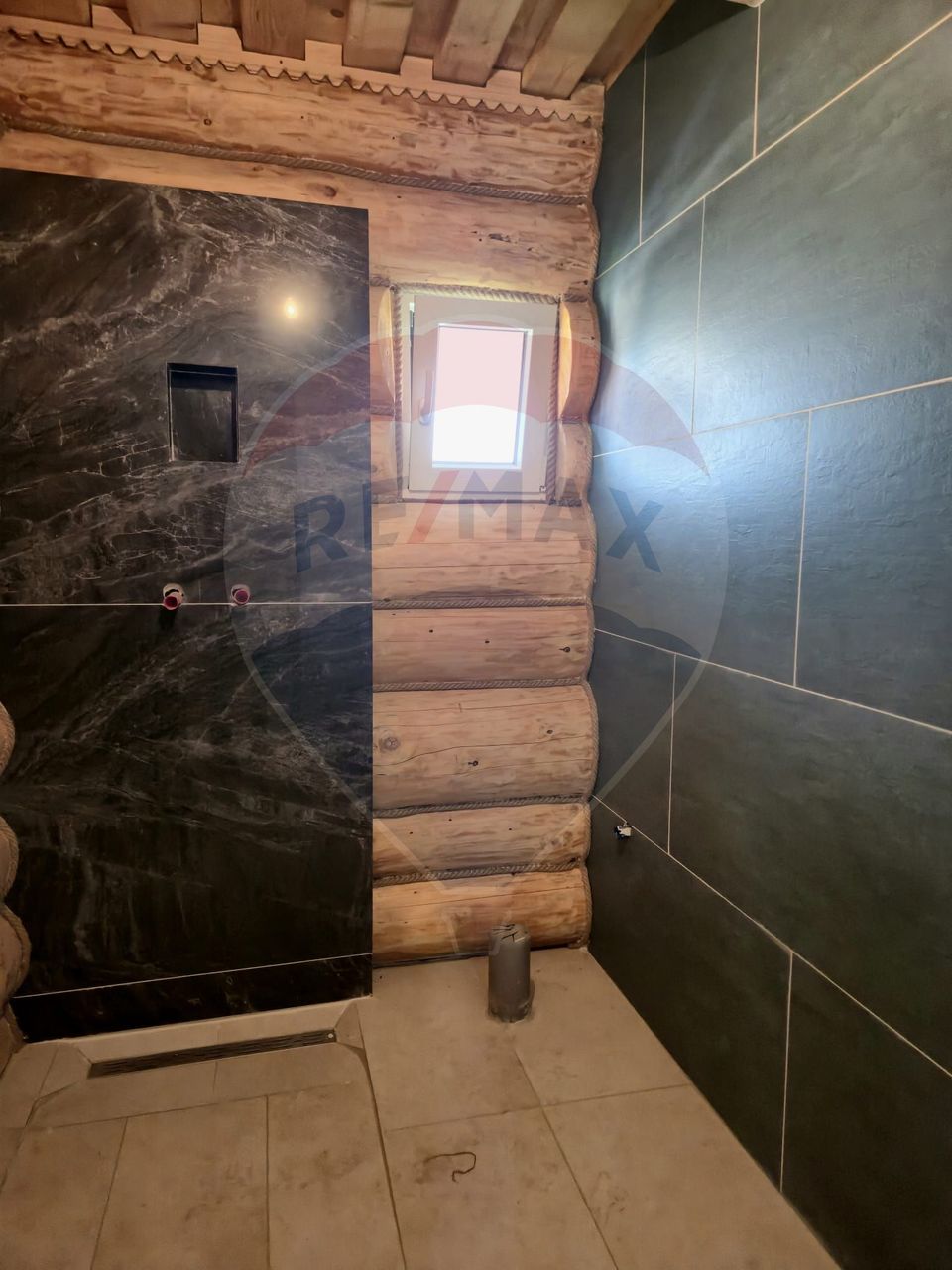 6 room House / Villa for sale