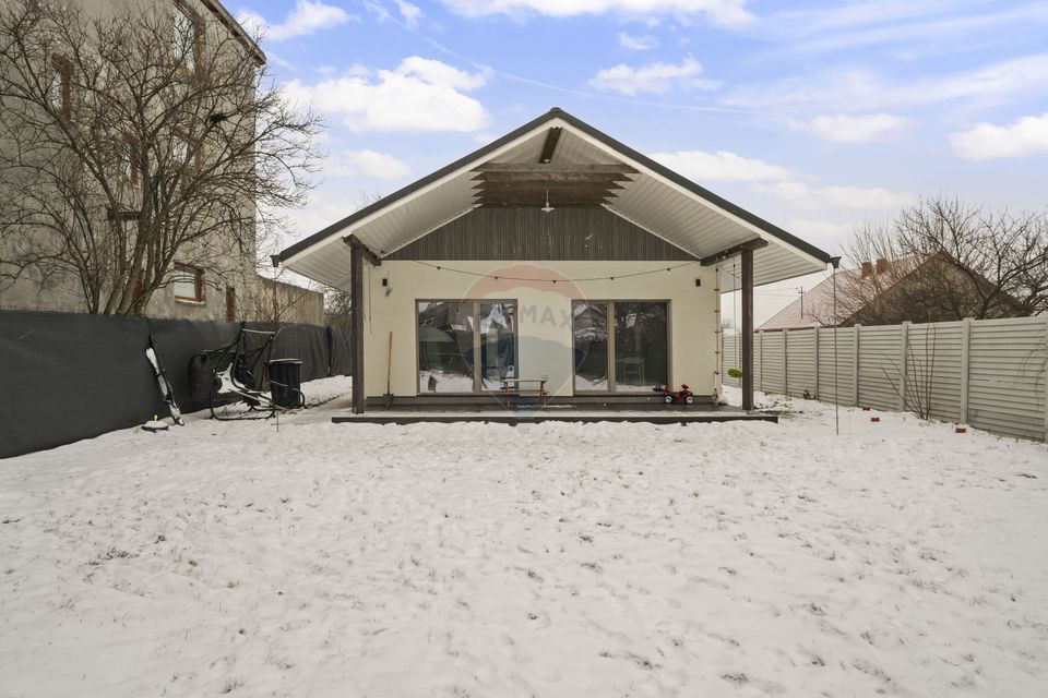 4 room House / Villa for sale