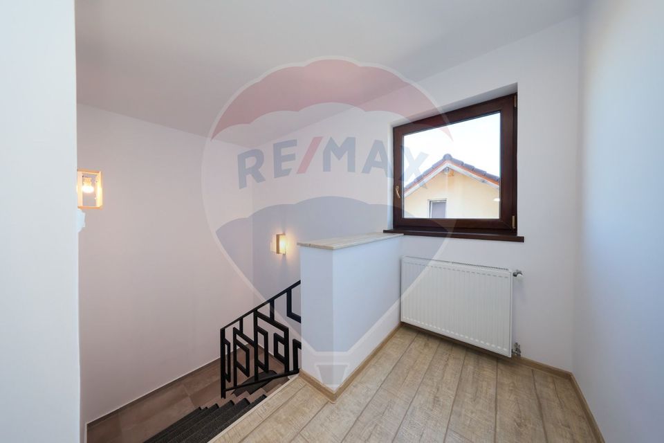 4 room House / Villa for sale