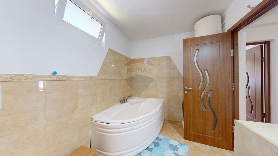 Comision 0 | Vila cu 7 camere | 1734 mp teren | Colonia 1 Mai | Vulcan