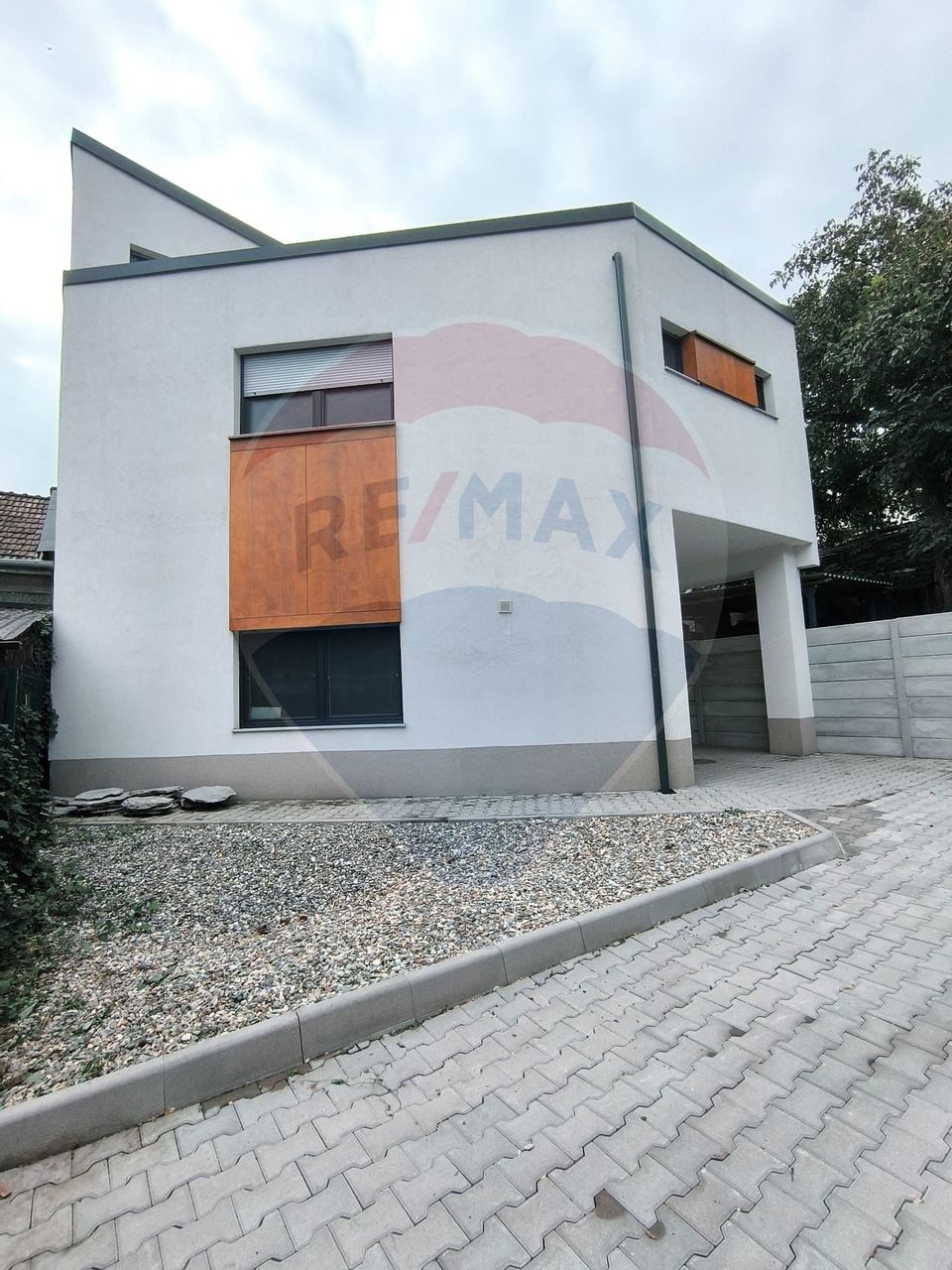 Duplex 2 unitati de vanzare 426 mp