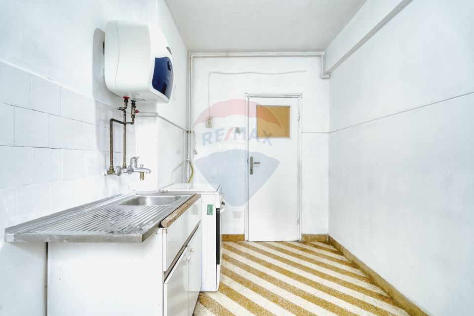 REZERVAT ! Apartament cu 2 camere de vânzare în zona 15 Noiembrie