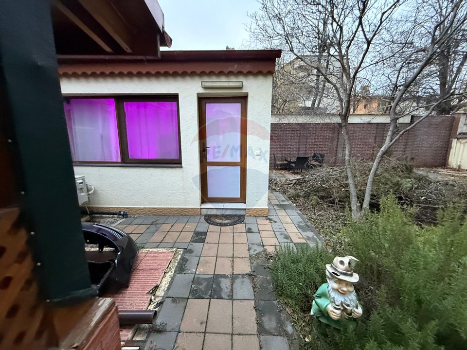 De inchiriat Casă / Vilă 7 camere + curte zona Vatra Luminoasa