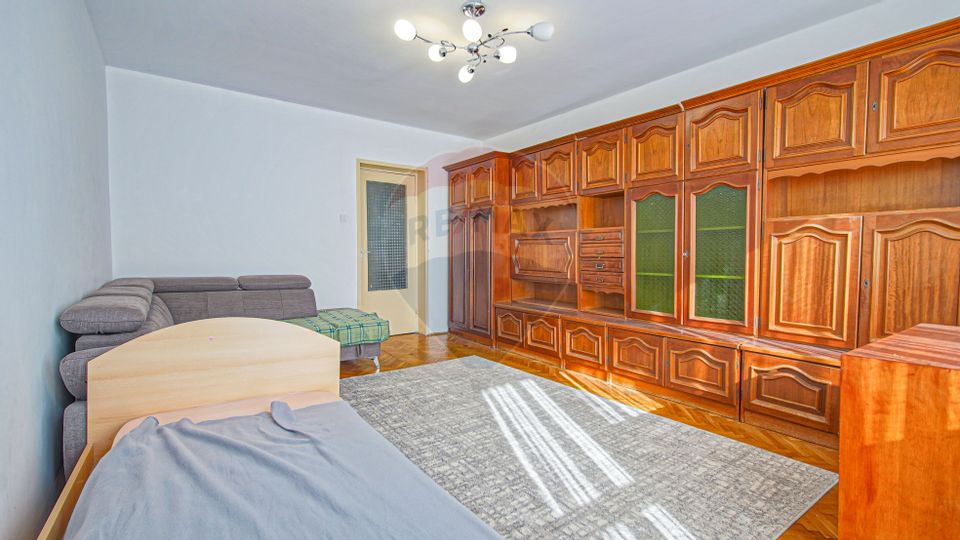 3 room Apartment for rent, Centrul Civic area