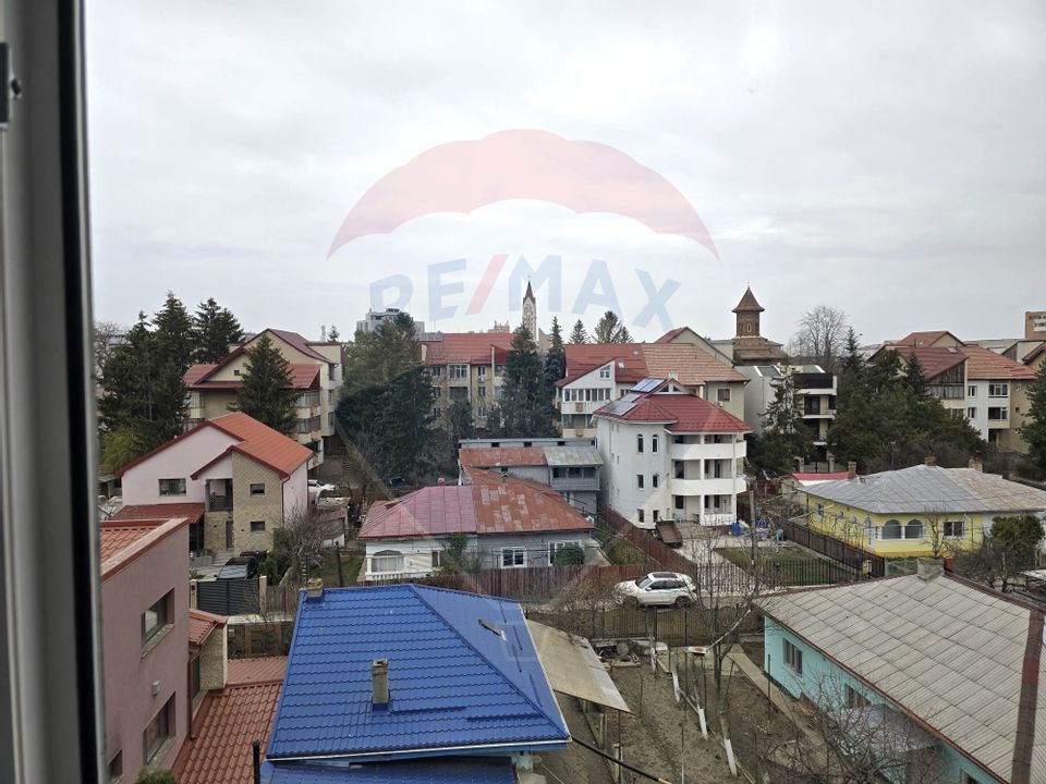 3 room Apartment for sale, Zimbru area
