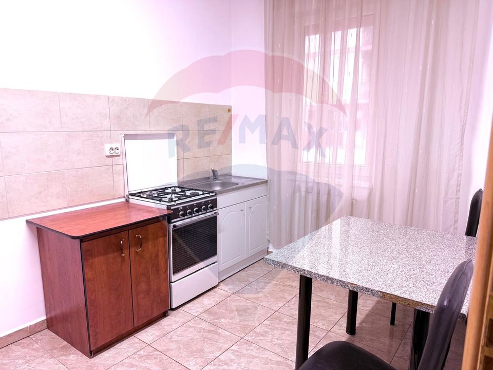Apartament cu o cameră de închiriat - Cartier Prima Nufărul