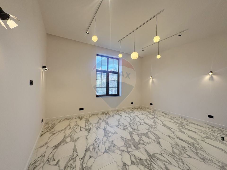 La inchiriere sp Birouri Premium 123mp Bulevardul Revolutiei etajul 1