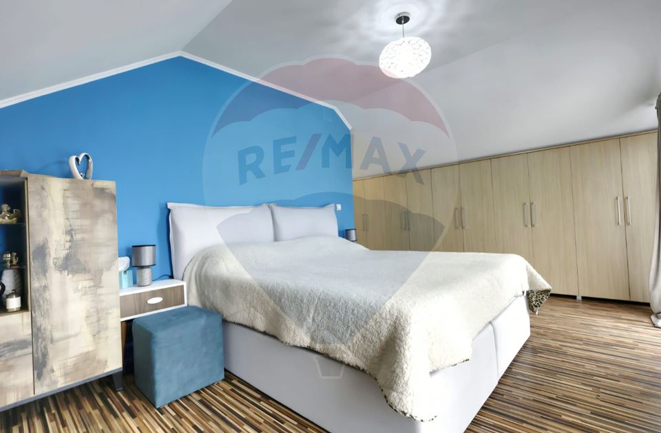 Apartament cu 3 camere de vânzare