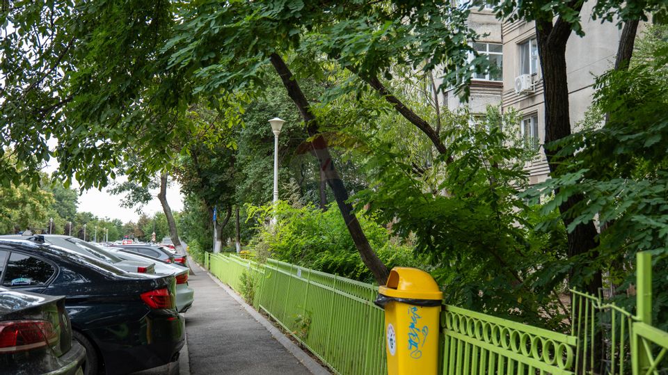 3 room Apartment for sale, Rahova area