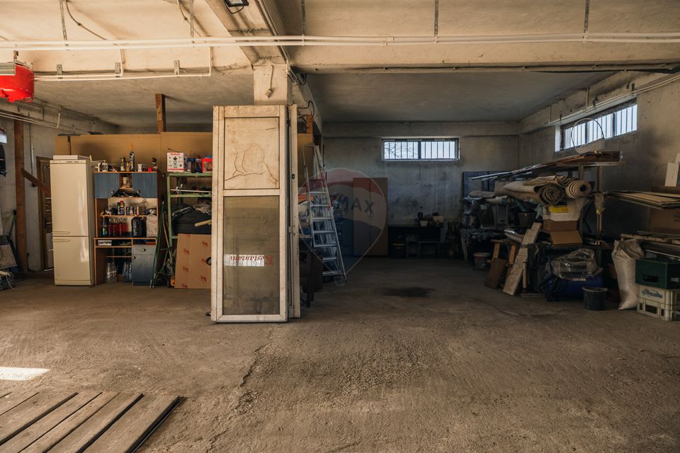 8 room House / Villa for sale, Sud-Est area