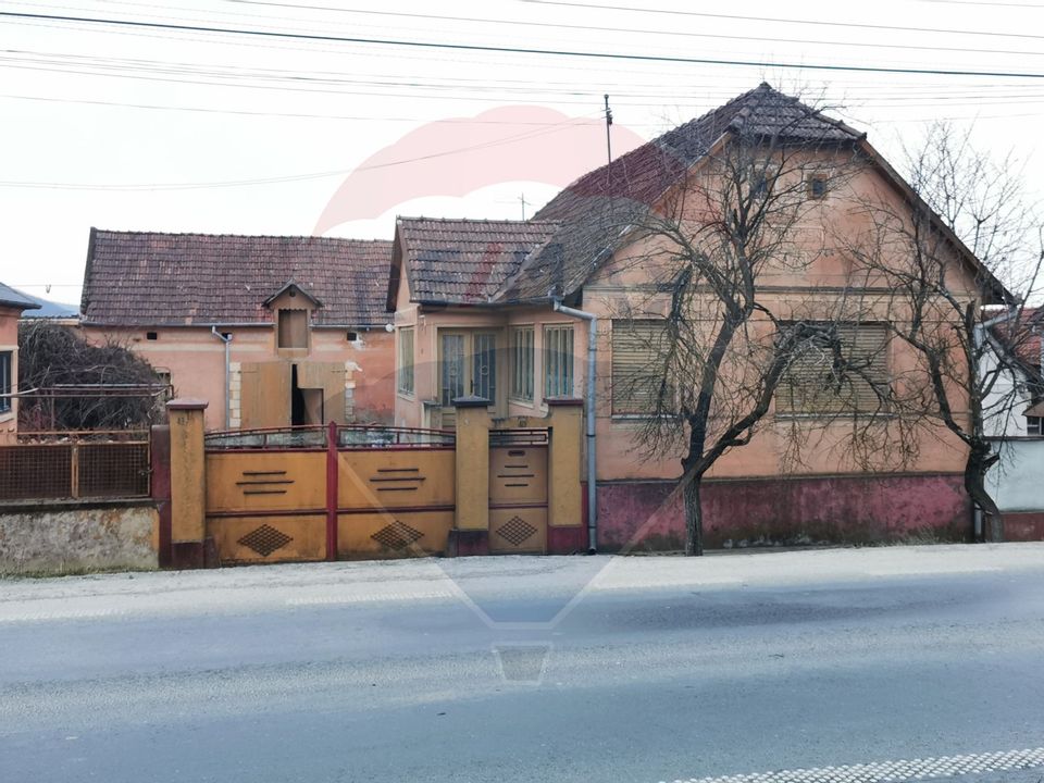 Casă de vanzare Barzava+teren 3000mp