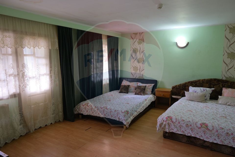 14 room Hotel / Pension for rent, Vest area