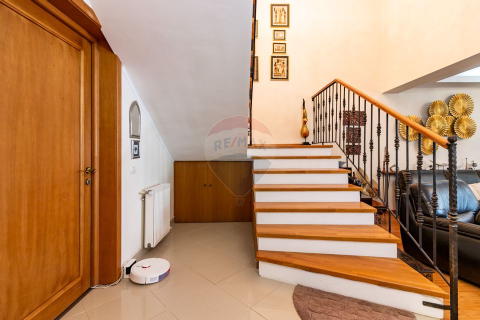 Casă / Vilă de vanzare in Corbeanca, str. Laguna albastra, langa lac