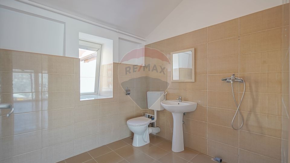 195sq.m Office Space for rent, Astra area