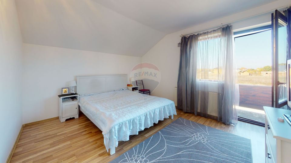 Detached house with 4 rooms, garage and courtyard in North area, Gulia