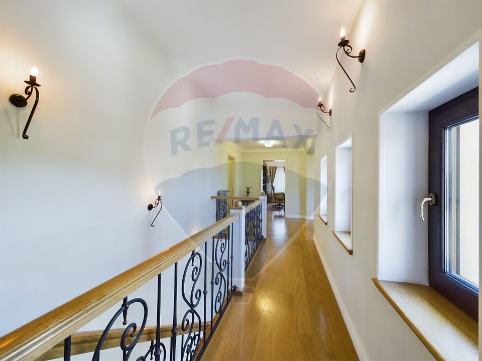 Unique Opportunity: Luxury House with Pool and Premium Finishes