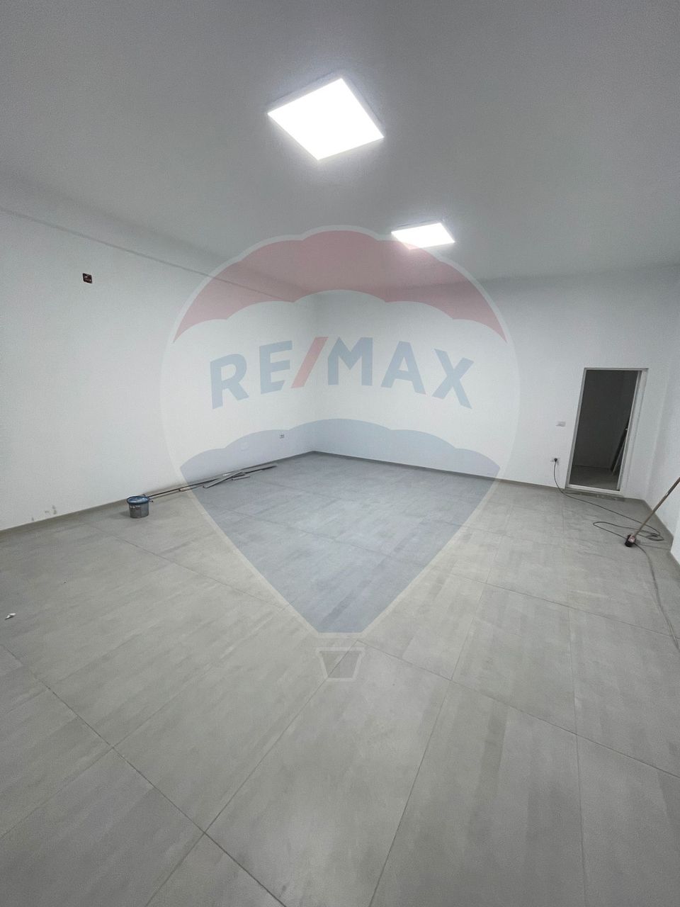 437sq.m Commercial Space for rent