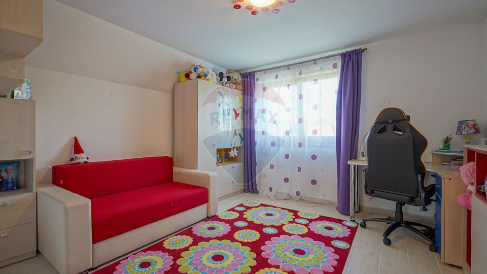 5 room House / Villa for sale