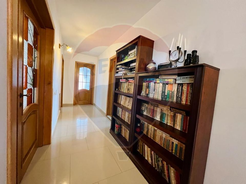 5 room House / Villa for sale