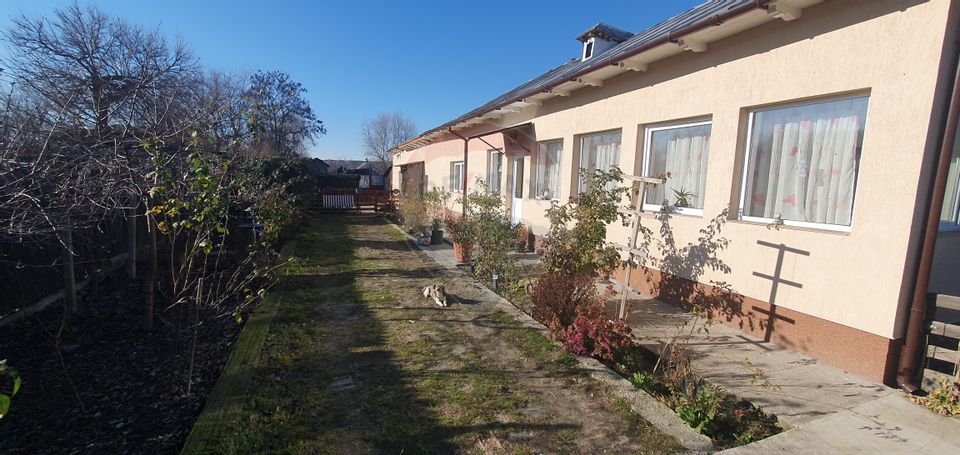 3 room House / Villa for sale