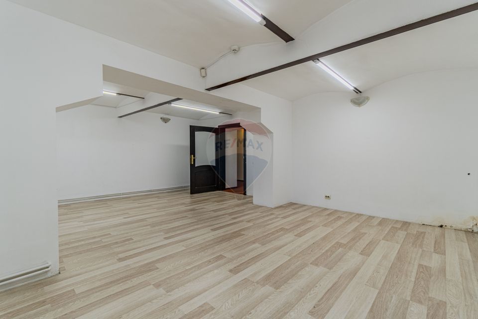 Office space for rent – central area, Str. Castanilor