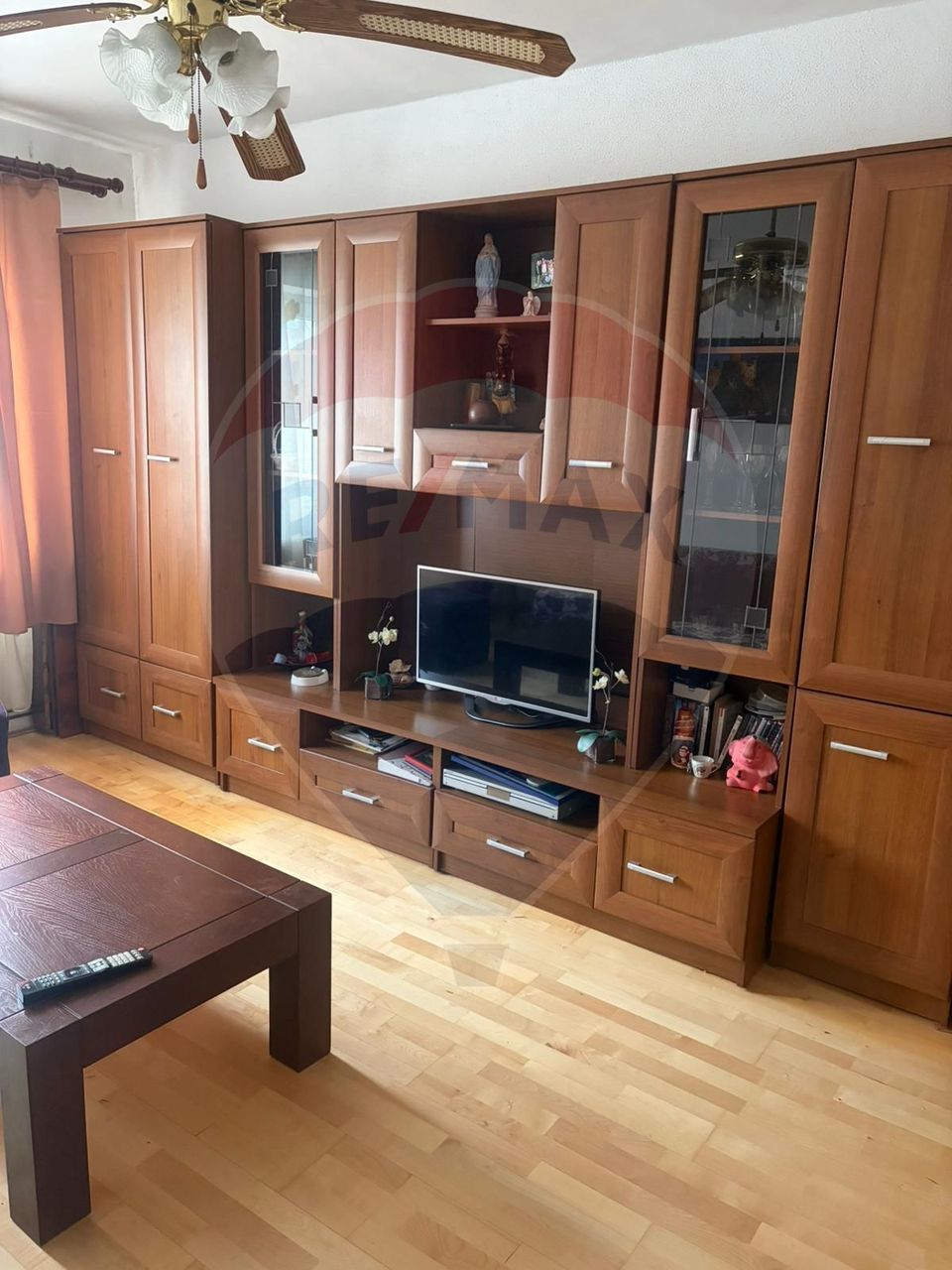 DE INCHIRIAT Apartament 2 camere zona Europa
