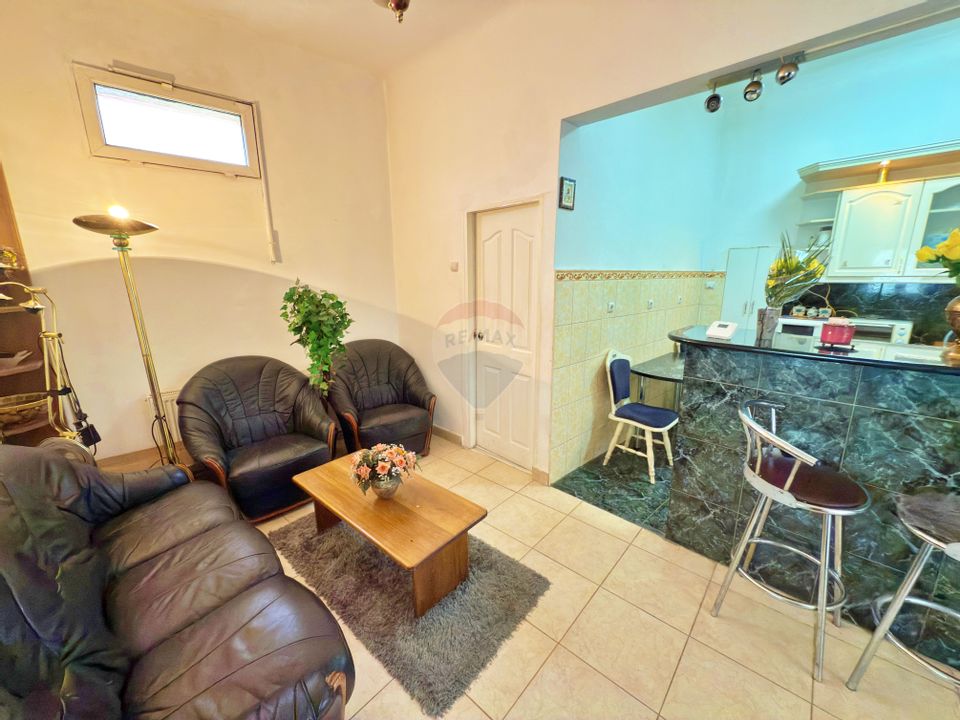 Apartament cu 2 camere de vânzare în zona Ultracentral
