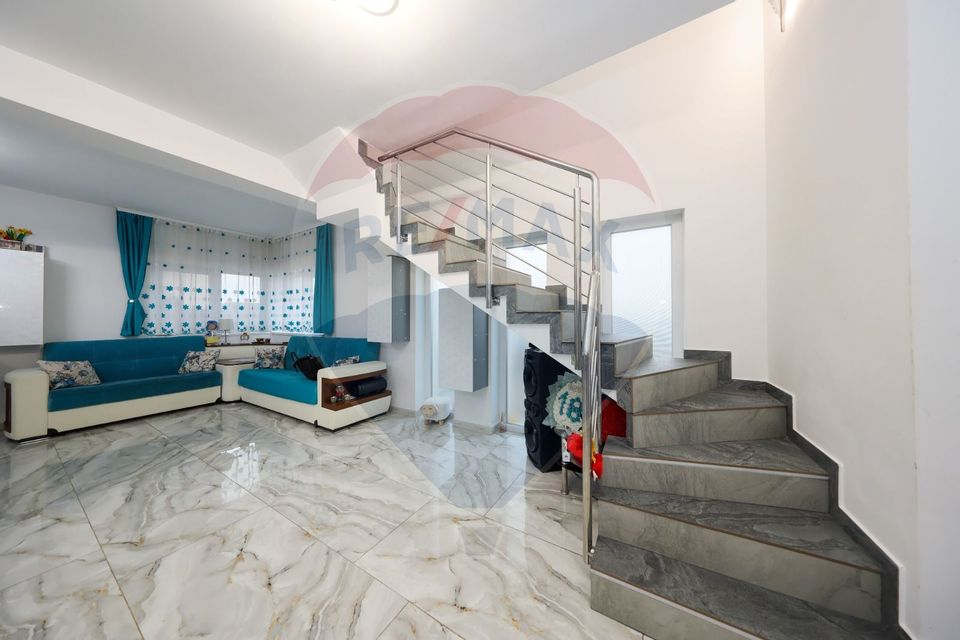 Casă 4 camere, de inchiriat, Izvor!