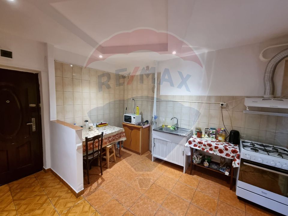 Apartament cu 3 camere de vânzare în zona Pantelimon