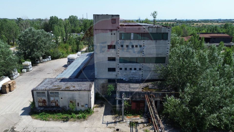 12,000sq.m Industrial Space for sale, Periferie area