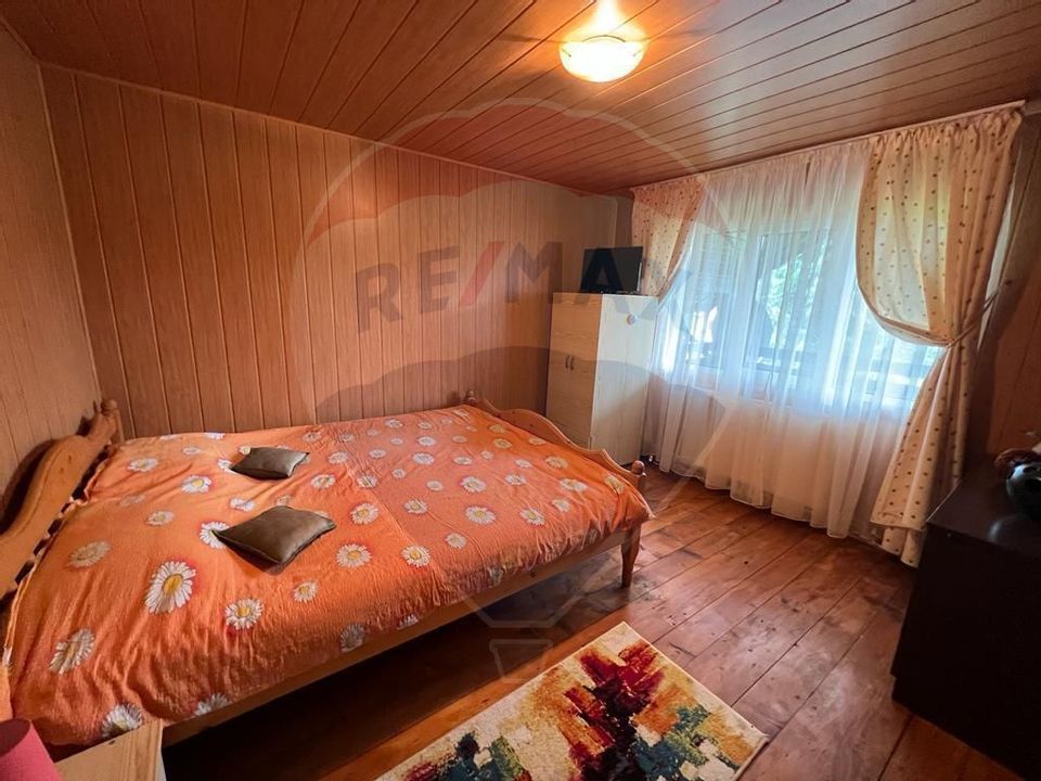 Casă / Vilă Gresu