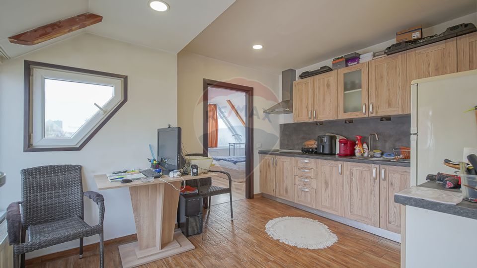 Casă deosebită în Brașov, afacere sau locuință multifuncțională!