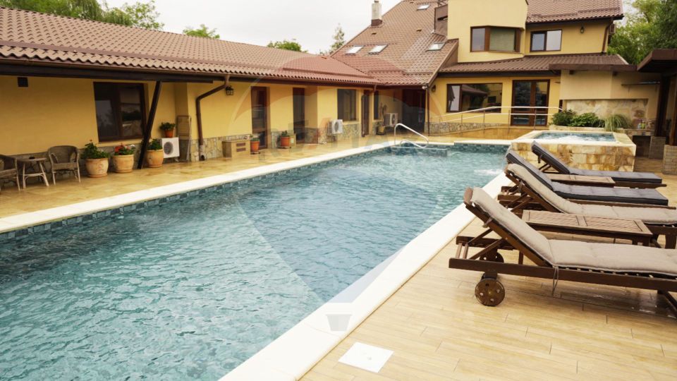 Oferta de sarbatori, discount 10% - Vilă cu parc, piscină și foișor