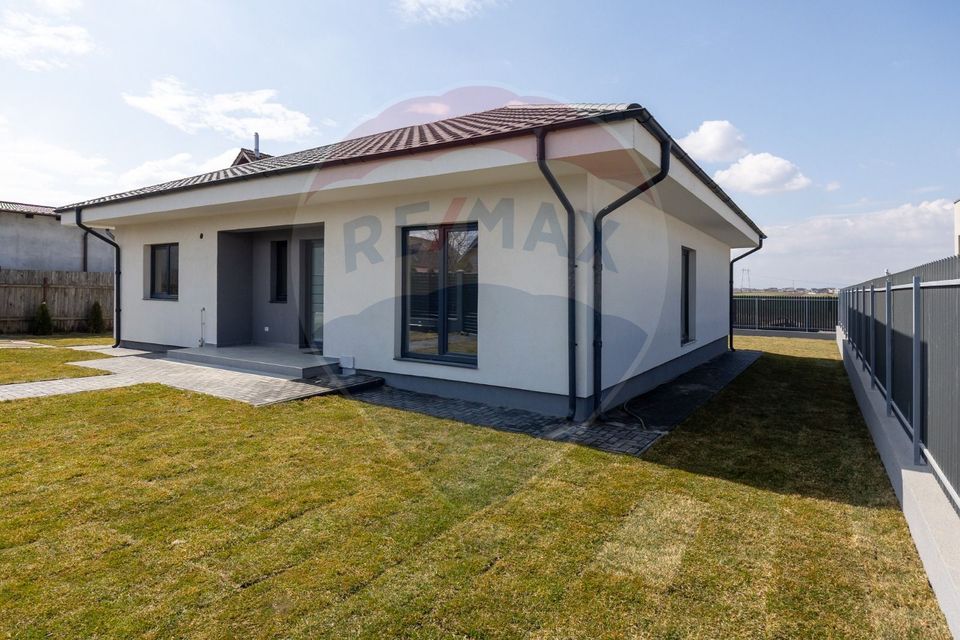 4 room House / Villa for sale