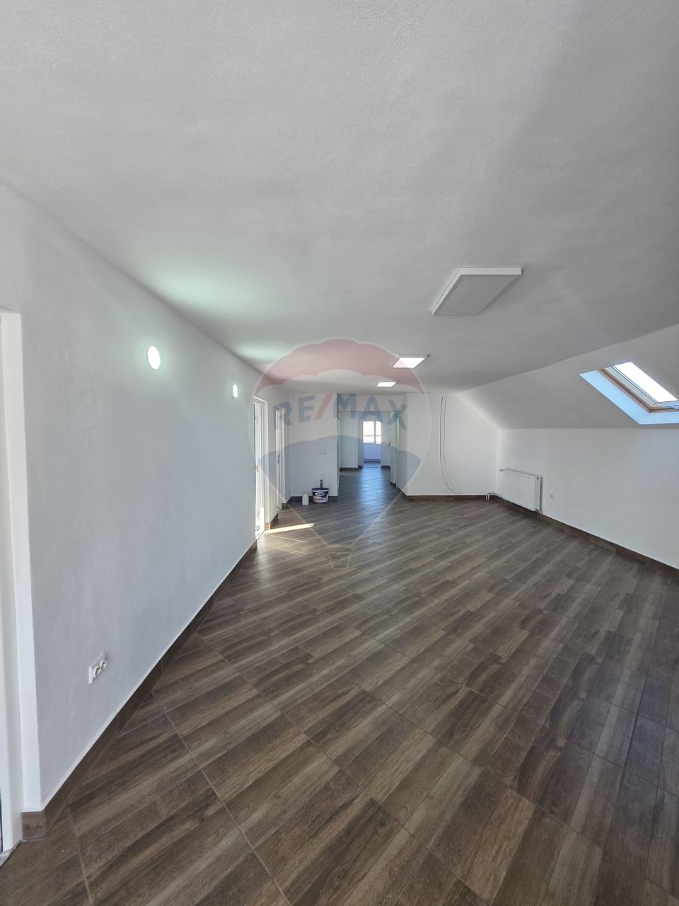 Spațiu comercial de închiriat în zona Vasia