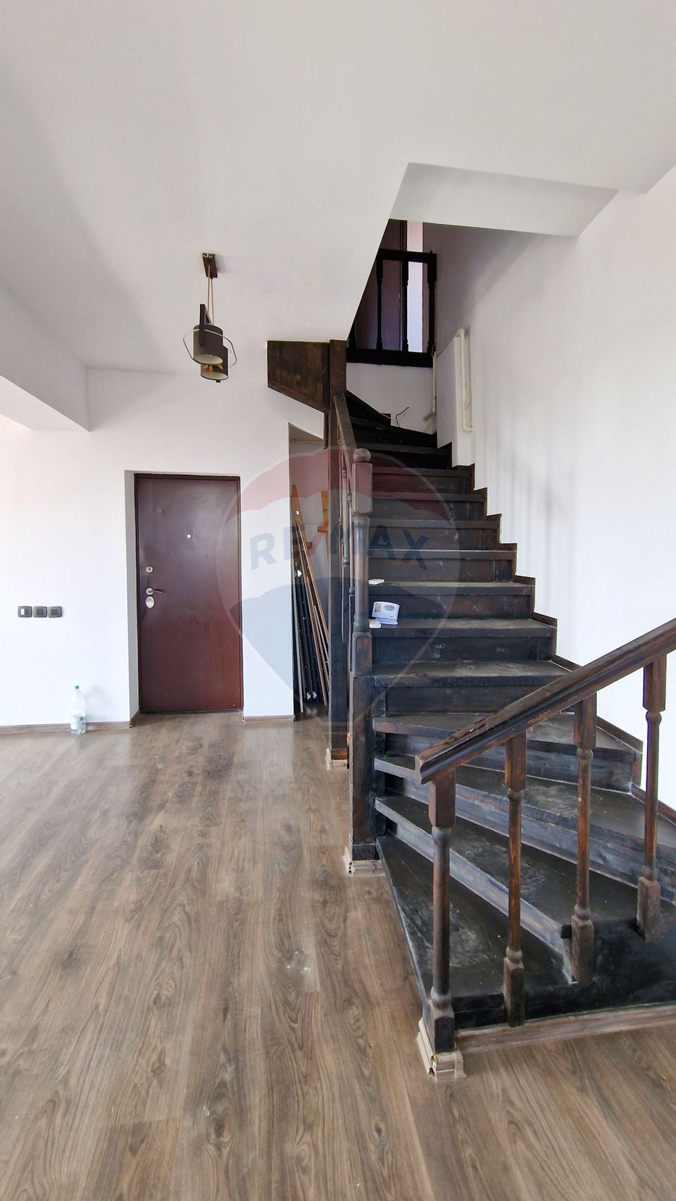 Apartament cu 3 camere de vânzare în zona Centrala Bragadiru