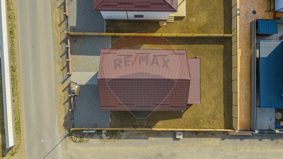 4 room House / Villa for sale