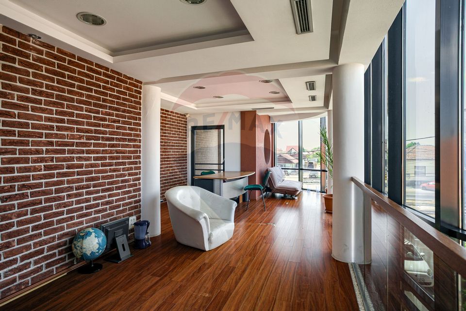 Clădire de birouri Micalaca pe principală, vad si vizibilitate sporită