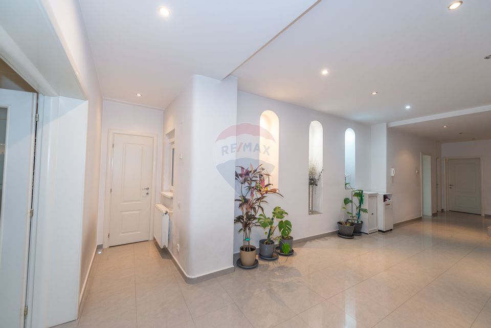 Apartment 3-4 rooms, ground floor villa 2009 Mosilor subway Obor