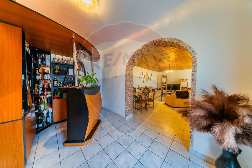 7 room House / Villa for sale, Confectii area