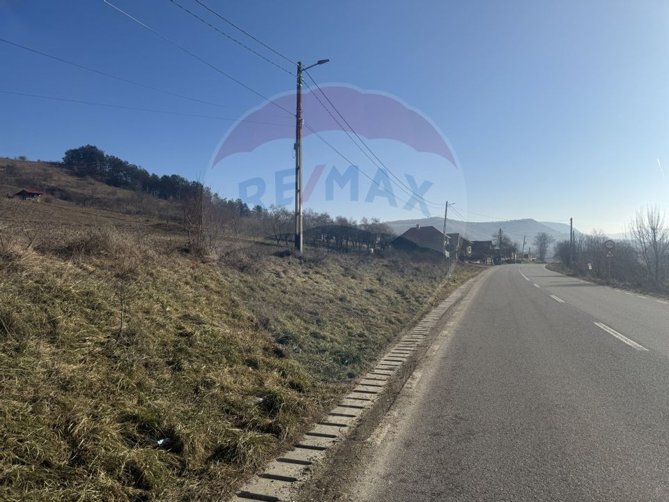 Land 1,430sqm Fodora / Strada Principala