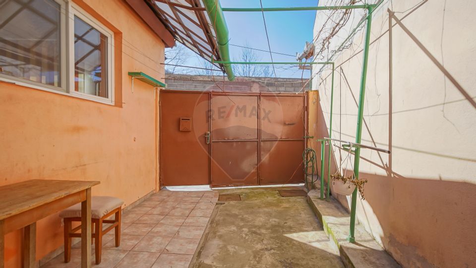 Casă individuală cu 3 camere, Șchei