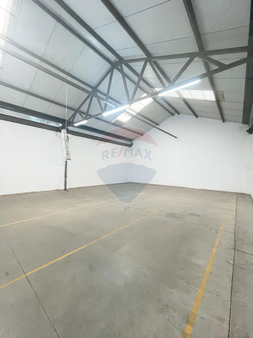 Spațiu industrial Parc Uta 1 - 194.59 mp utili