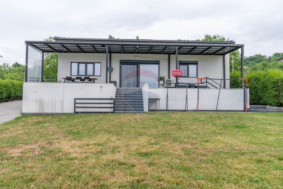 Detached House for Sale / 900 sqm Land, Popesti, Cluj